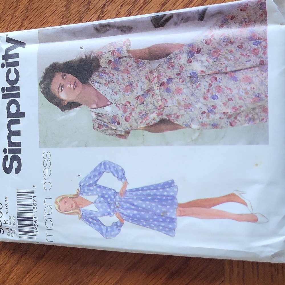 Vintage - Simplicity Dress Pattern - Size 8-10-12